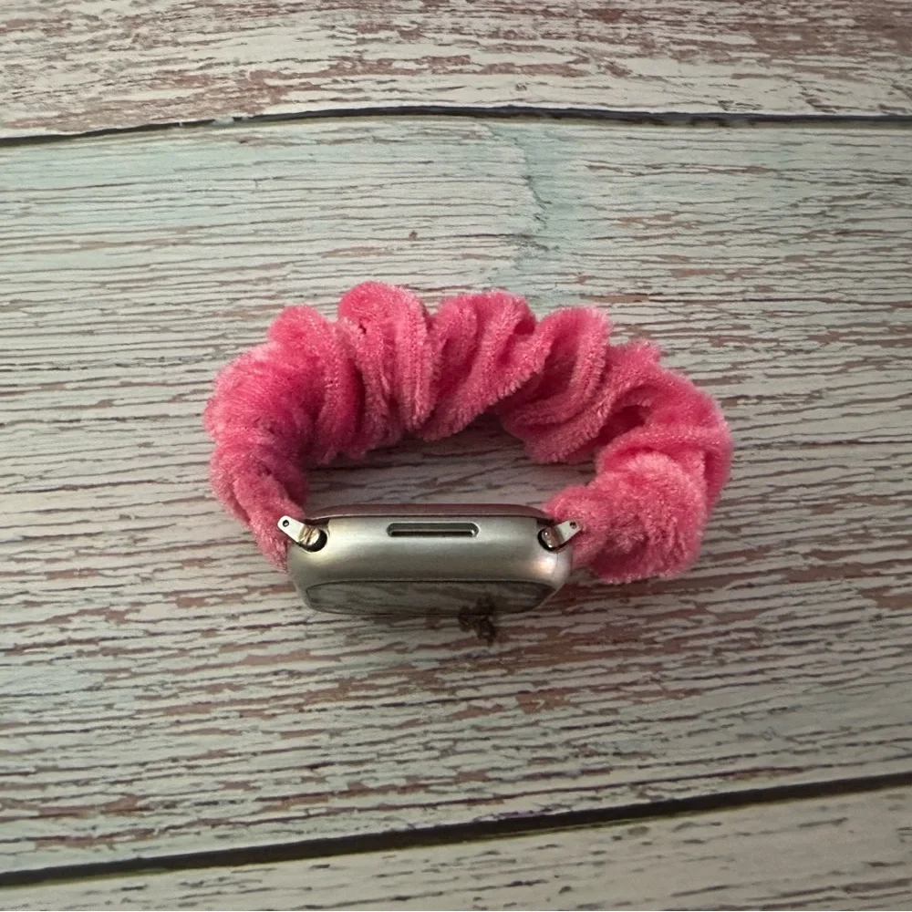 Elegant Pink Smartwatch Scrunchie Band